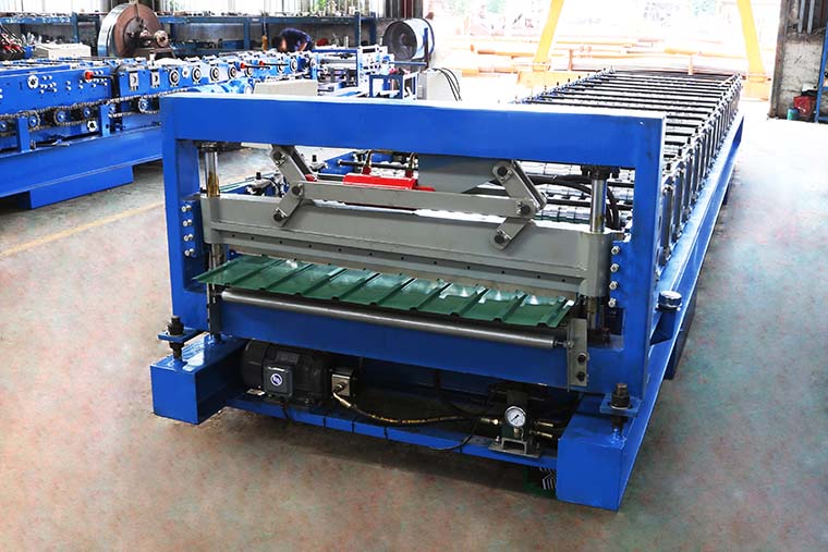 Metal interior decorative panels roll forming machine