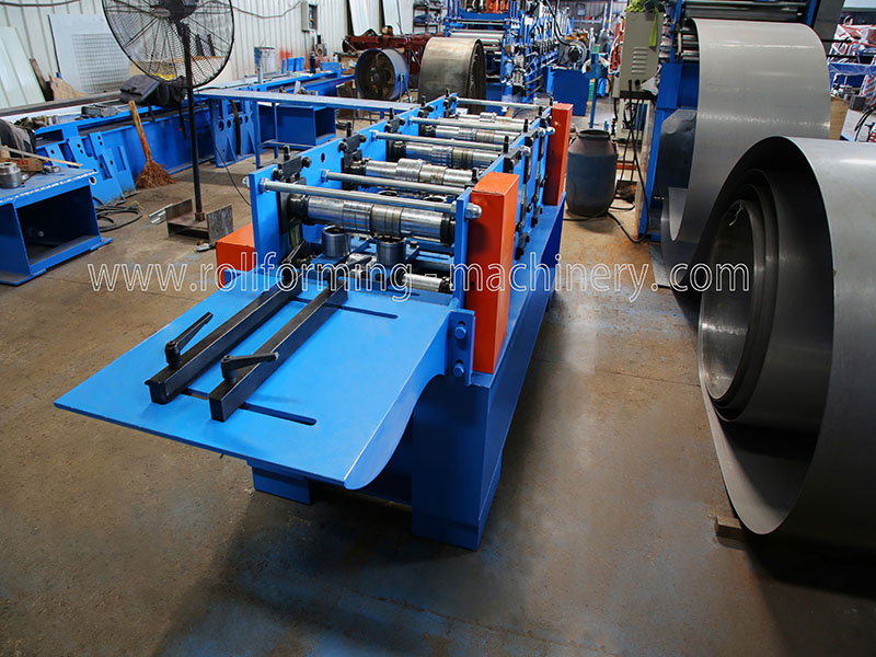 Auto Change Type Shelf Box Beam Roll Forming Machine